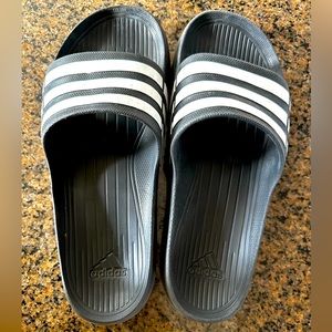 Adidas men slippers